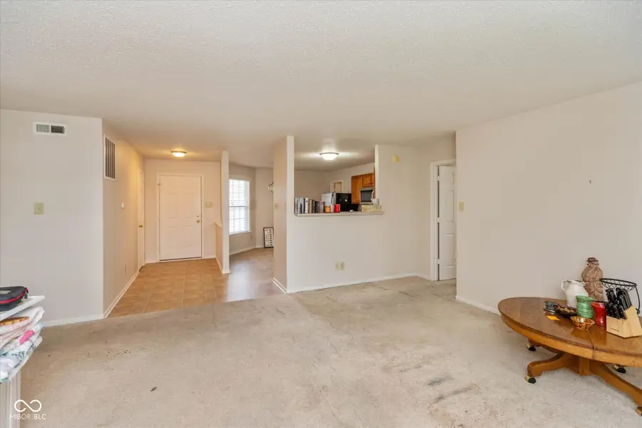 560 Runnymede Court, Greenfield, IN 46140 - #3