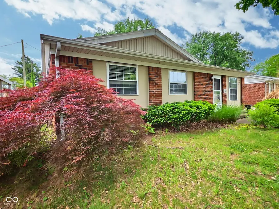 2645 12th Street, Columbus, IN 47201 - #2