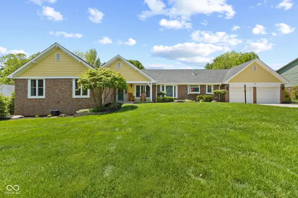220 Governors Lane, Zionsville, IN 46077