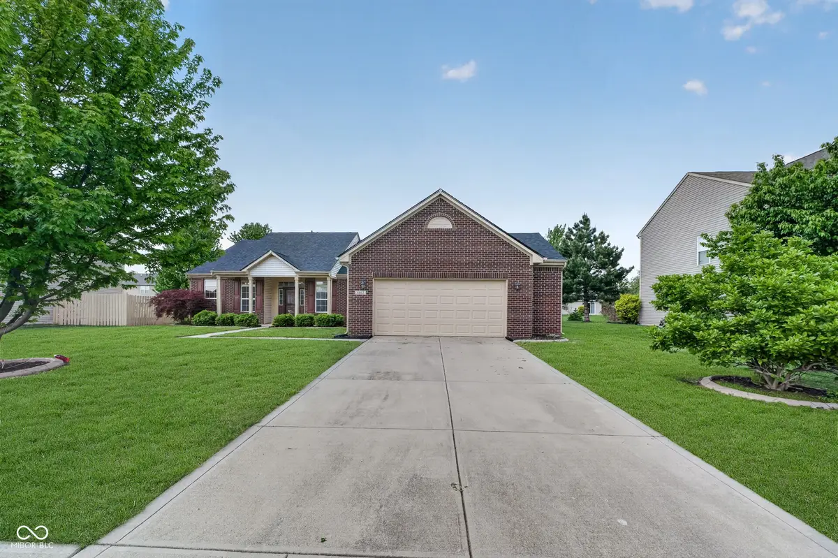 8662 Claverdon Lane, Avon, IN 46123 - #1
