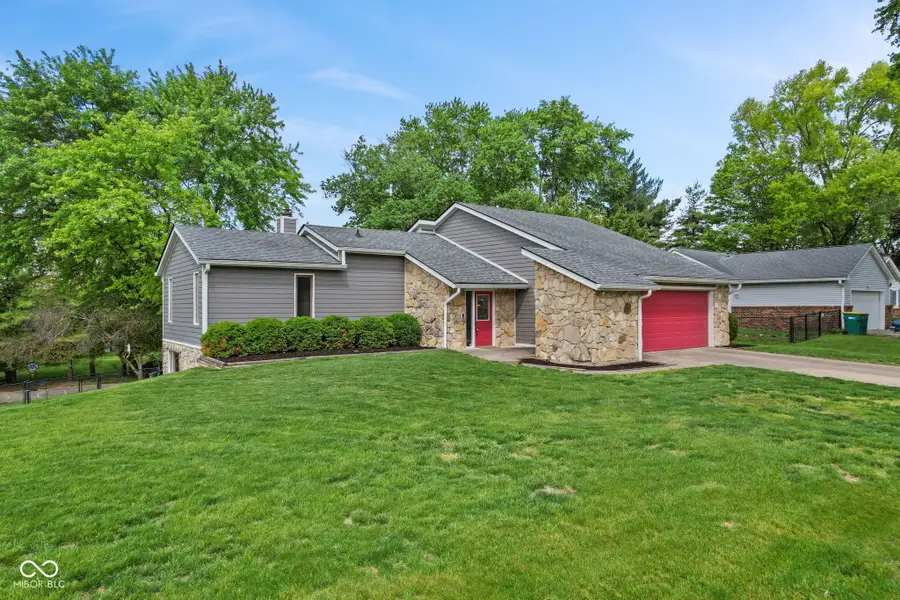 5974 Oak Hill West Drive, Plainfield, IN 46168 - #2