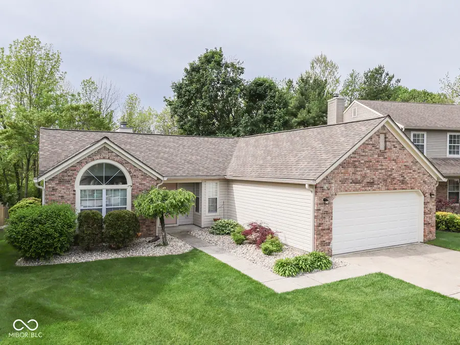525 Buffalo Run Drive, Indianapolis, IN 46227 - #2