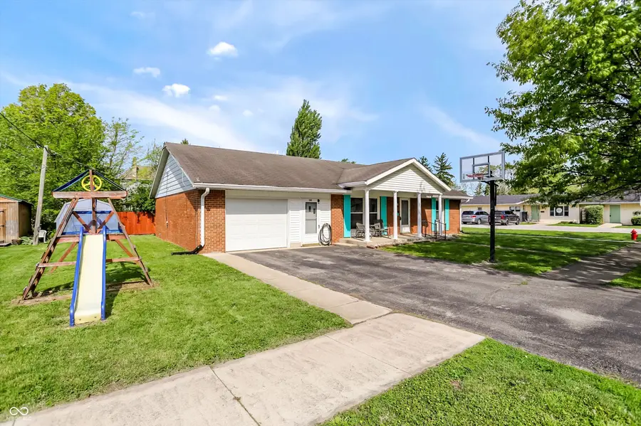 200 S Vine Street, Thorntown, IN 46071 - #2