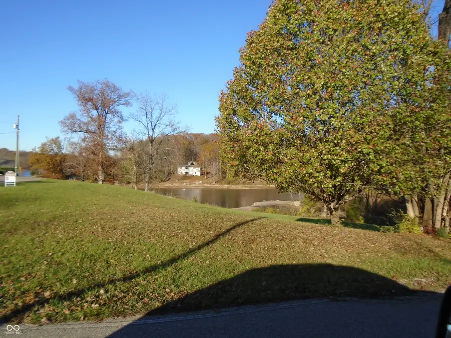 3831 Country Manor E, North Vernon, IN 47265 - #2