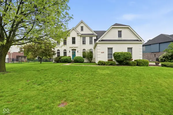 4276 Honeysuckle Lane, Zionsville, IN 46077