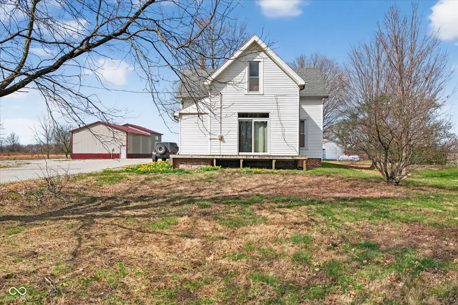 2440 N Buck Creek Road, Greenfield, IN 46140 - #2