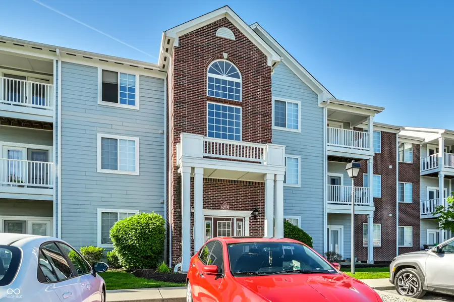 5019 Amber Creek Place #208, Indianapolis, IN 46237 - #2