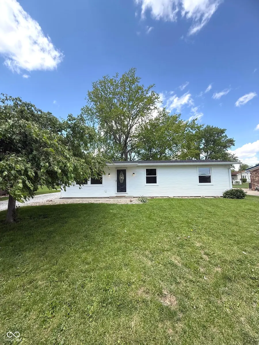 806 E Hall Street, Greentown, IN 46936 - #2