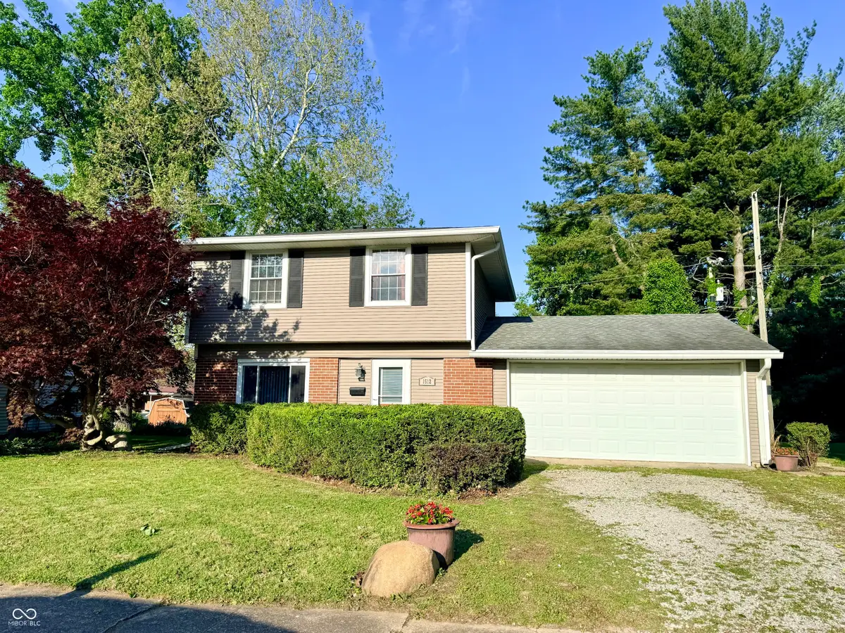 1512 Woodside Drive, Crawfordsville, IN 47933 - #1