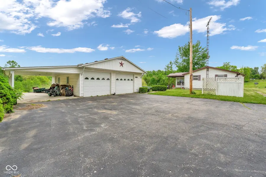 1892 Maze Road, Spencer, IN 47460 - #2