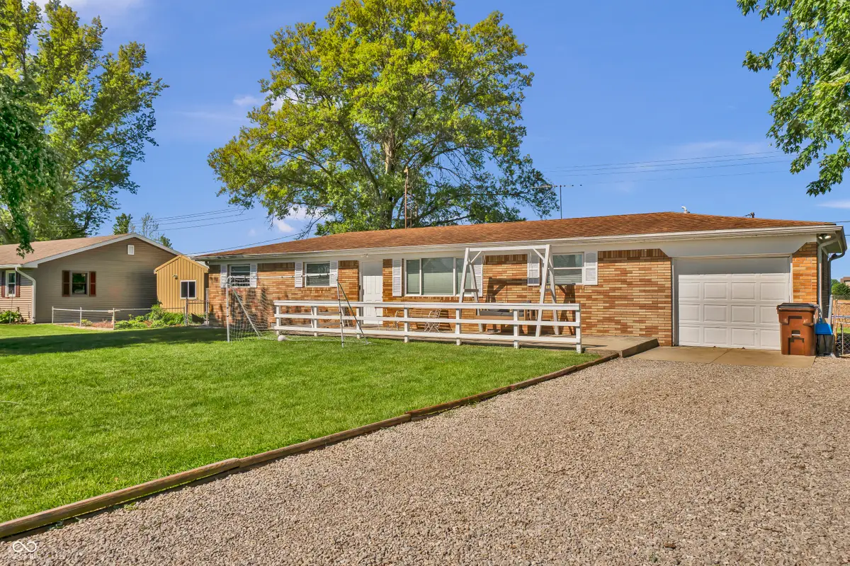2170 N Old State Road 9, Columbus, IN 47203 - #1