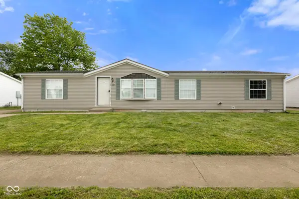 4687 Breckenridge Drive, Columbus, IN 47203