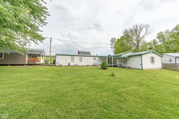 914 W 900 S, Flat Rock, IN 47234