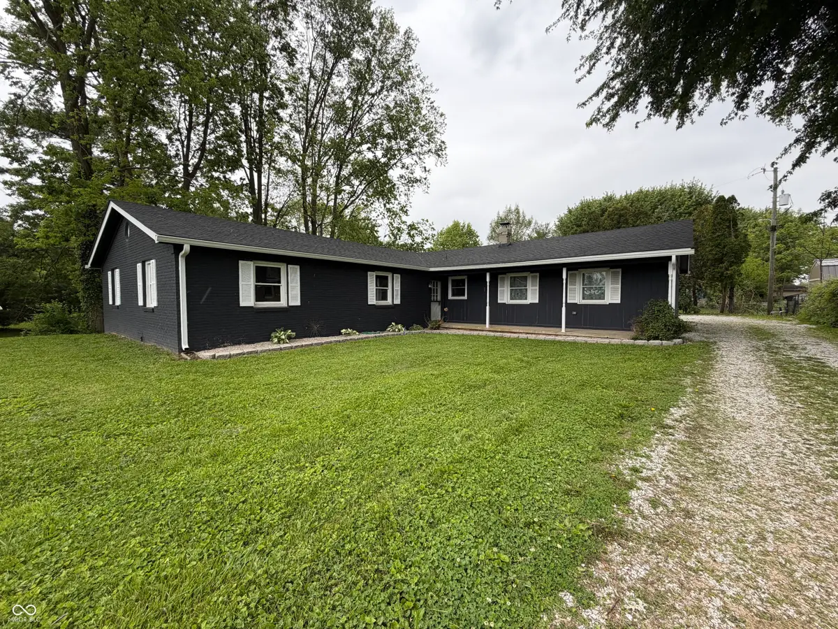 2258 W Country Club Road, Crawfordsville, IN 47933 - #1