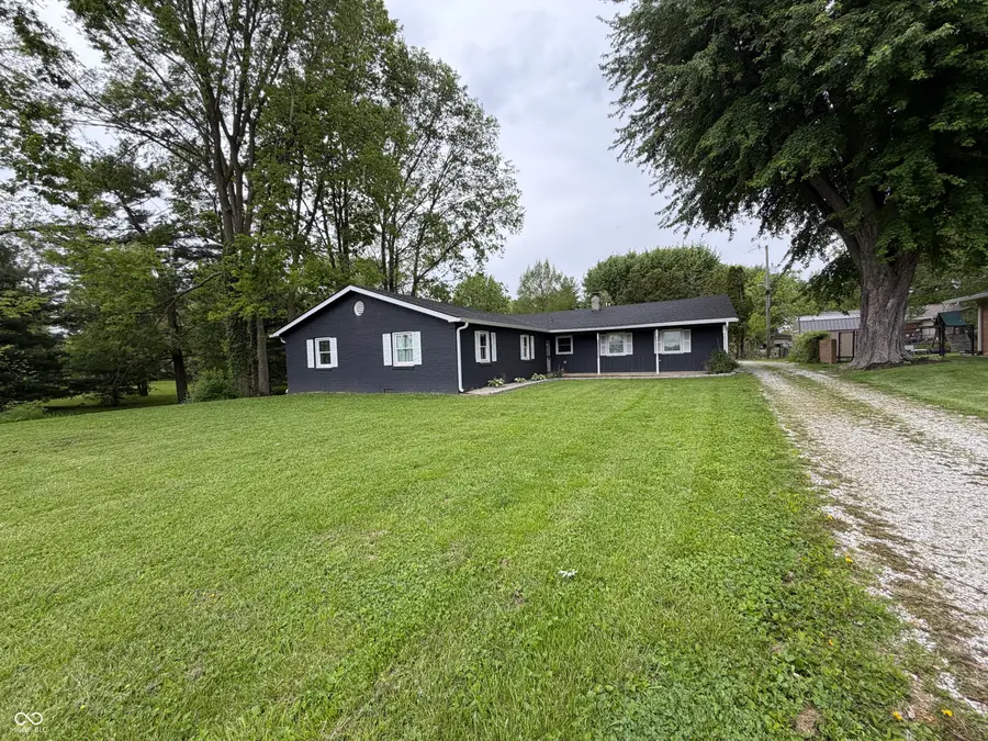 2258 W Country Club Road, Crawfordsville, IN 47933 - #2