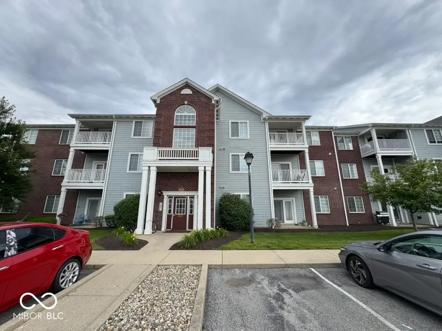 5019 Amber Creek Place #311, Indianapolis, IN 46237 - #2
