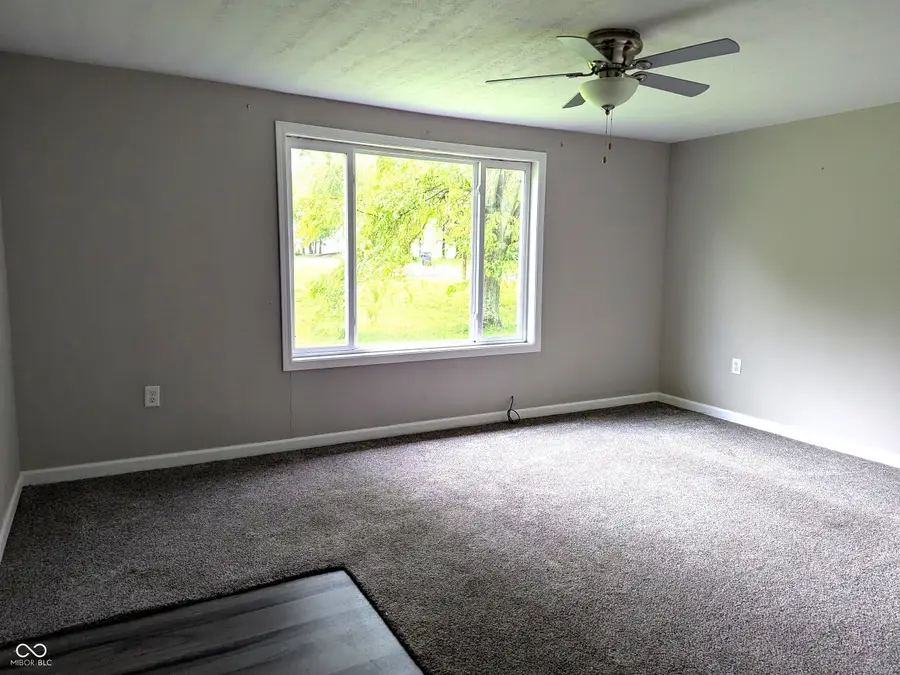 124 W 2nd Street, Lapel, IN 46051 - #3