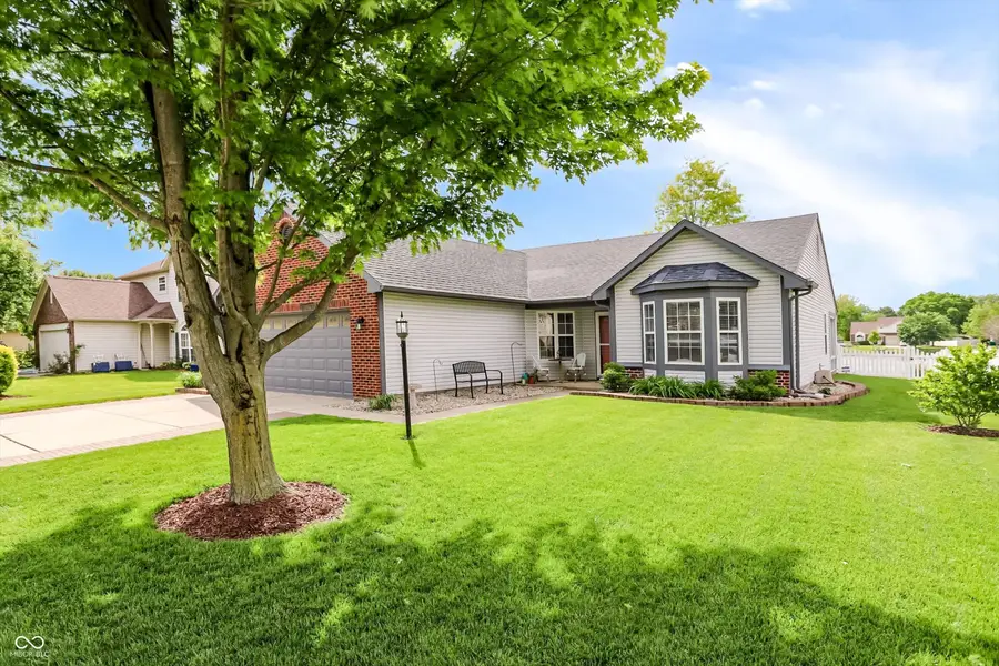 218 Lakemoore Street, Brownsburg, IN 46112 - #3