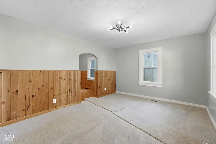 132 S Ross Street, Columbus, IN 47201 - #3