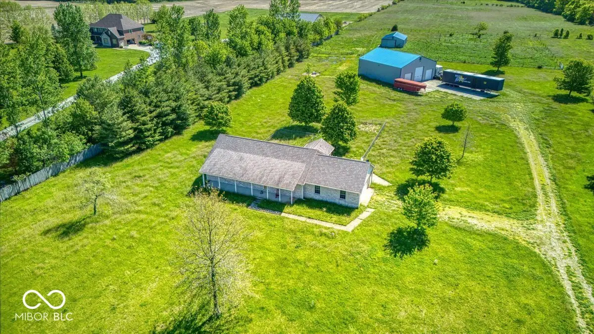 813 S 400 W, Bargersville, IN 46106 - #1