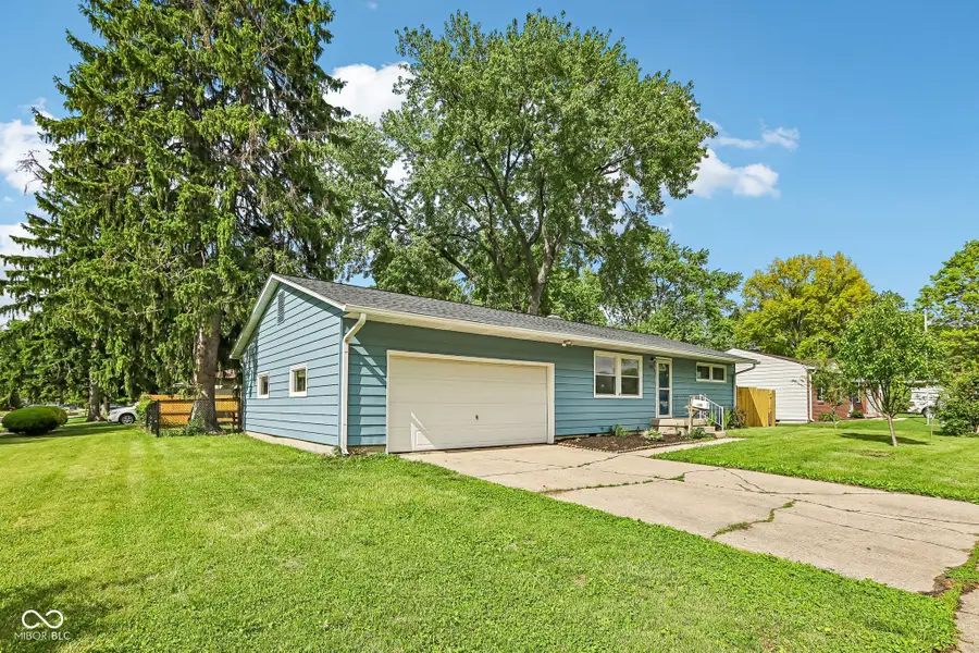 108 Prairie Parkway, Brownsburg, IN 46112 - #2