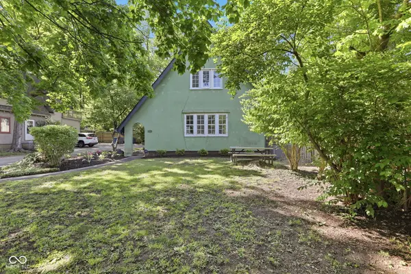 715 Kessler Blvd E Drive, Indianapolis, IN 46220
