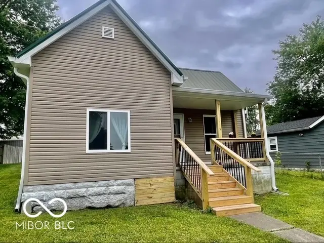 120 W Warren Street, Mitchell, IN 47446 - #1