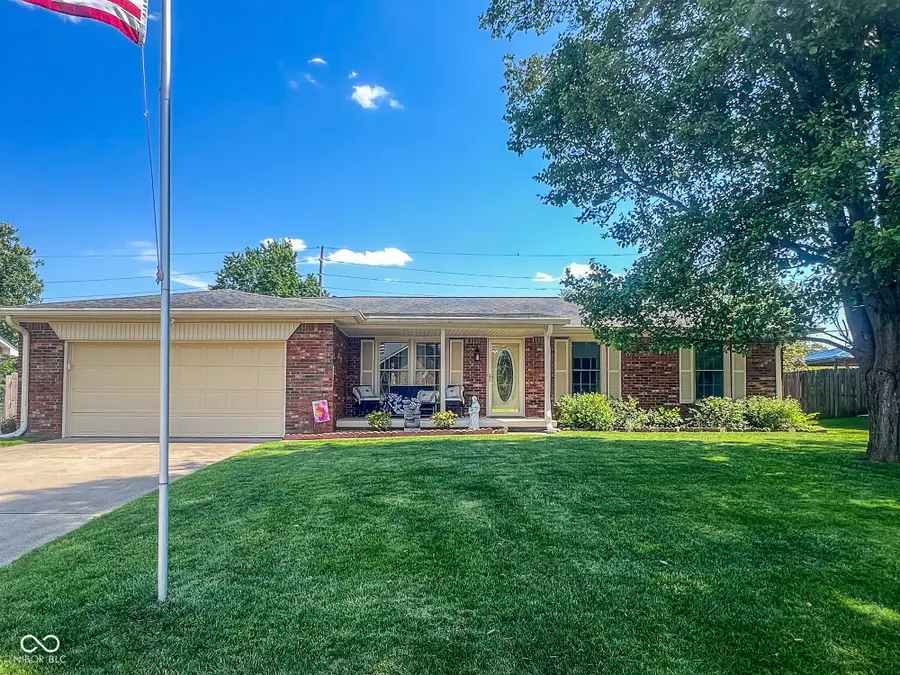 3345 30th Street, Columbus, IN 47203 - #2