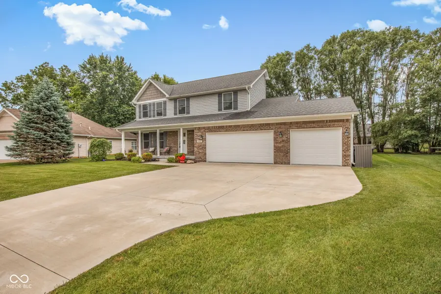 425 S Bridge Water Lane, Muncie, IN 47304 - #2