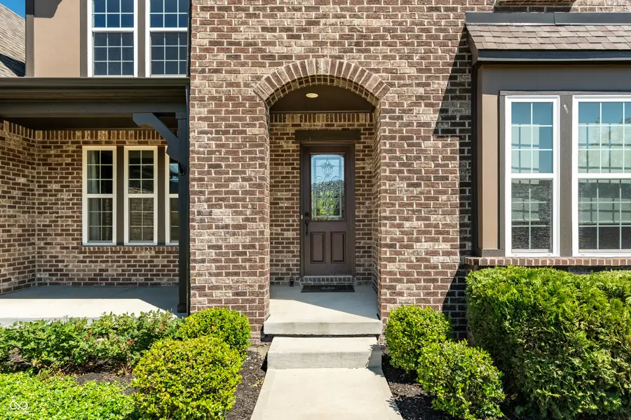 11134 Glen Avon Way, Zionsville, IN 46077 - #2