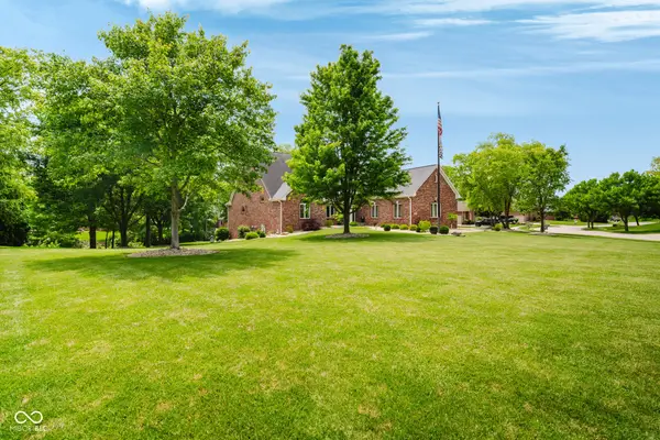 4095 Mountbatton Drive, Greenwood, IN 46143