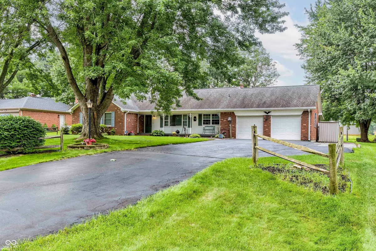 6813 Karyn Drive, Avon, IN 46123 - #1