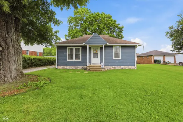 12 E North Street, New Palestine, IN 46163