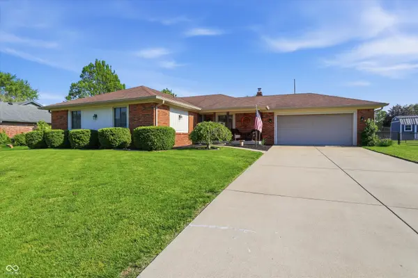 863 W Ashbourne Lane, Greenwood, IN 46142