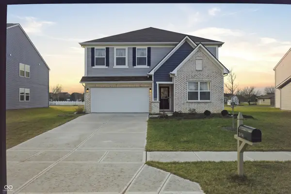 7658 Hillway Drive, Indianapolis, IN 46113
