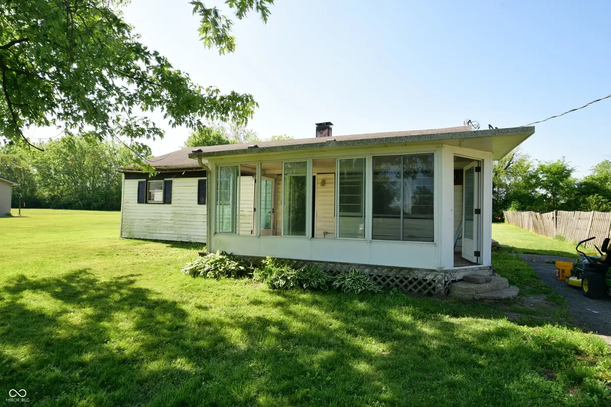 1083 E South Street, Greenfield, IN 46140 - #1