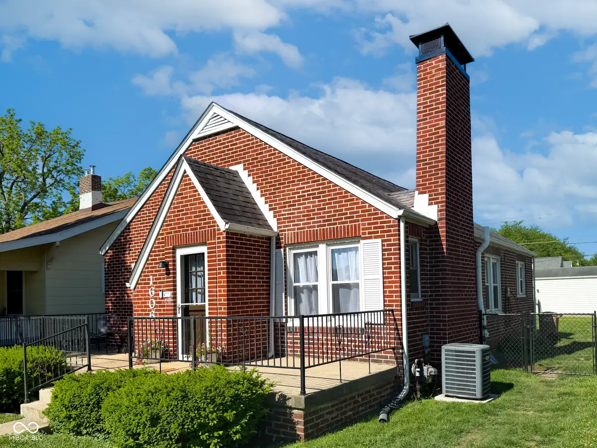 1606 California Street, Columbus, IN 47201 - #1