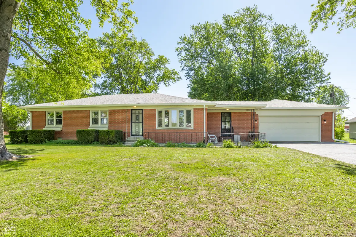4946 Barnett Avenue, Sharpsville, IN 46068 - #1