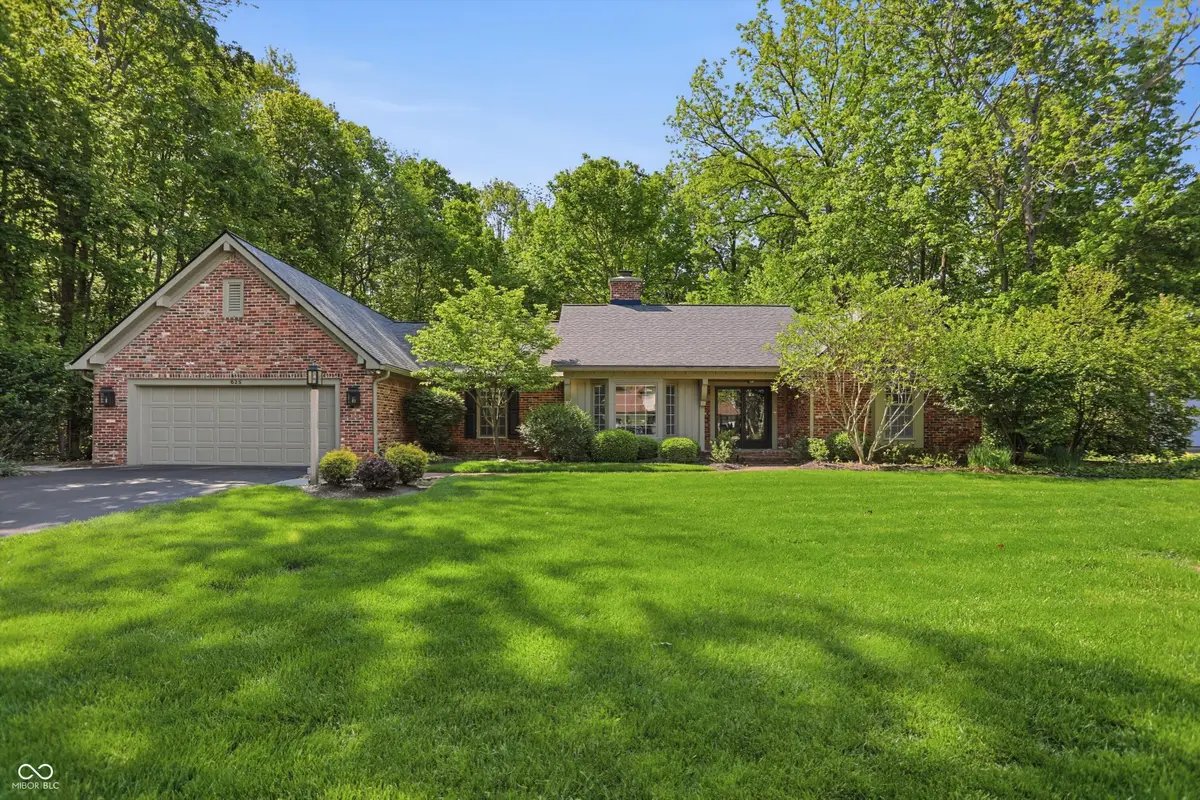 625 Eagle Creek Circle, Zionsville, IN 46077 - #1