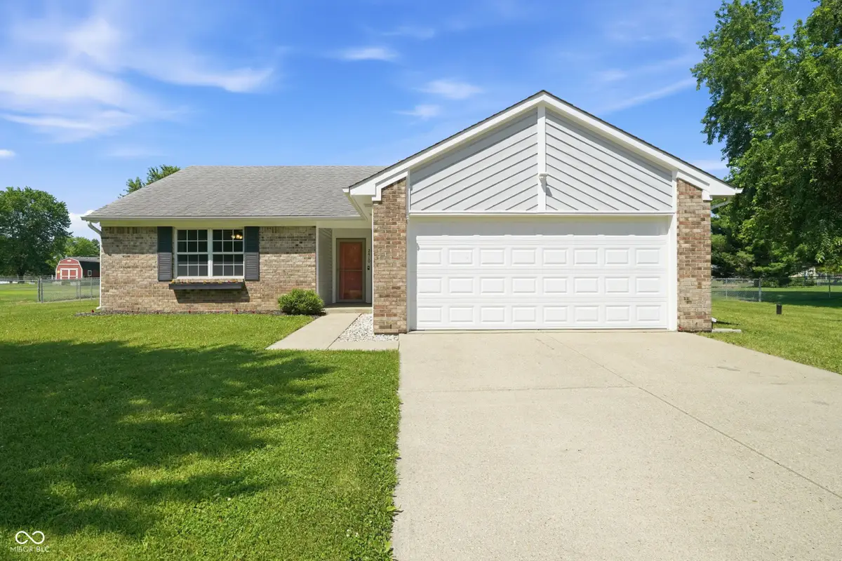 2410 S Brandywine Lane, Greenfield, IN 46140 - #1