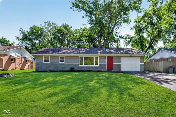 725 Howard Road, Greenwood, IN 46142