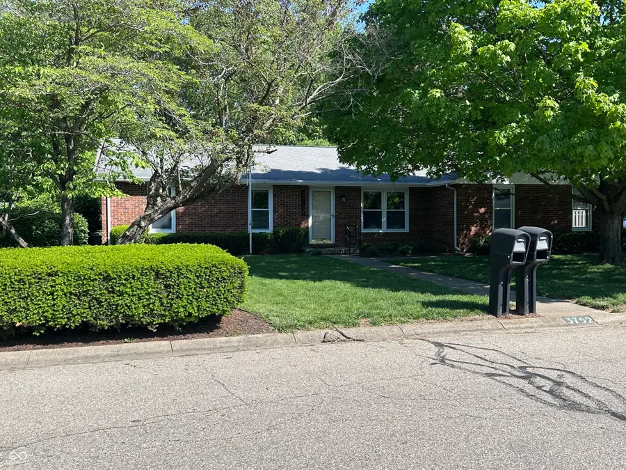 3752 Ironwood Drive, Columbus, IN 47203 - #2