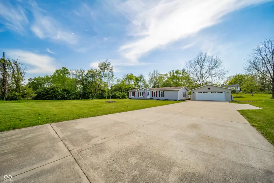 810 S Indiana Avenue, Alexandria, IN 46001 - #3