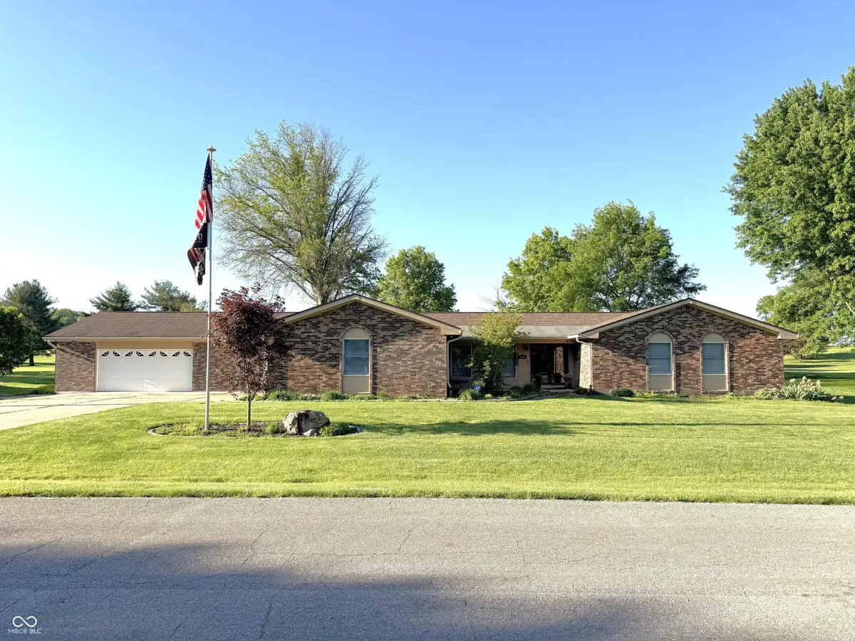 3137 W Tam O Shanter Drive, Crawfordsville, IN 47933 - #1