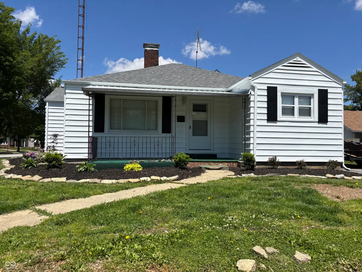 102 E 12th Street, Rushville, IN 46173 - #1