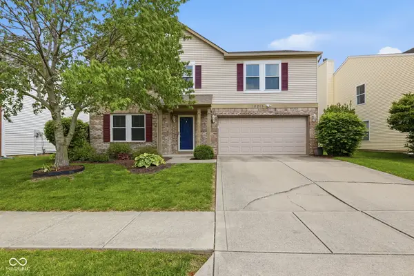 10215 Lothbury Circle, Fishers, IN 46037