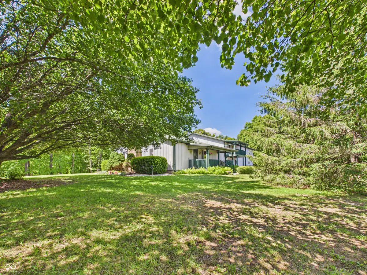 8052 E Ash Road, Bloomfield, IN 47424 - #1