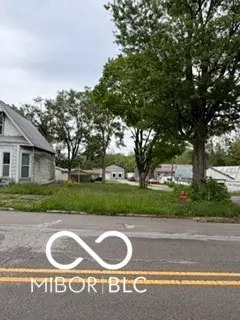 237 S Jefferson Street, Knightstown, IN 46148 - #2