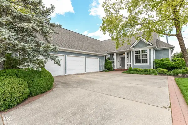 11483 Lake Stonebridge Lane, Fishers, IN 46037