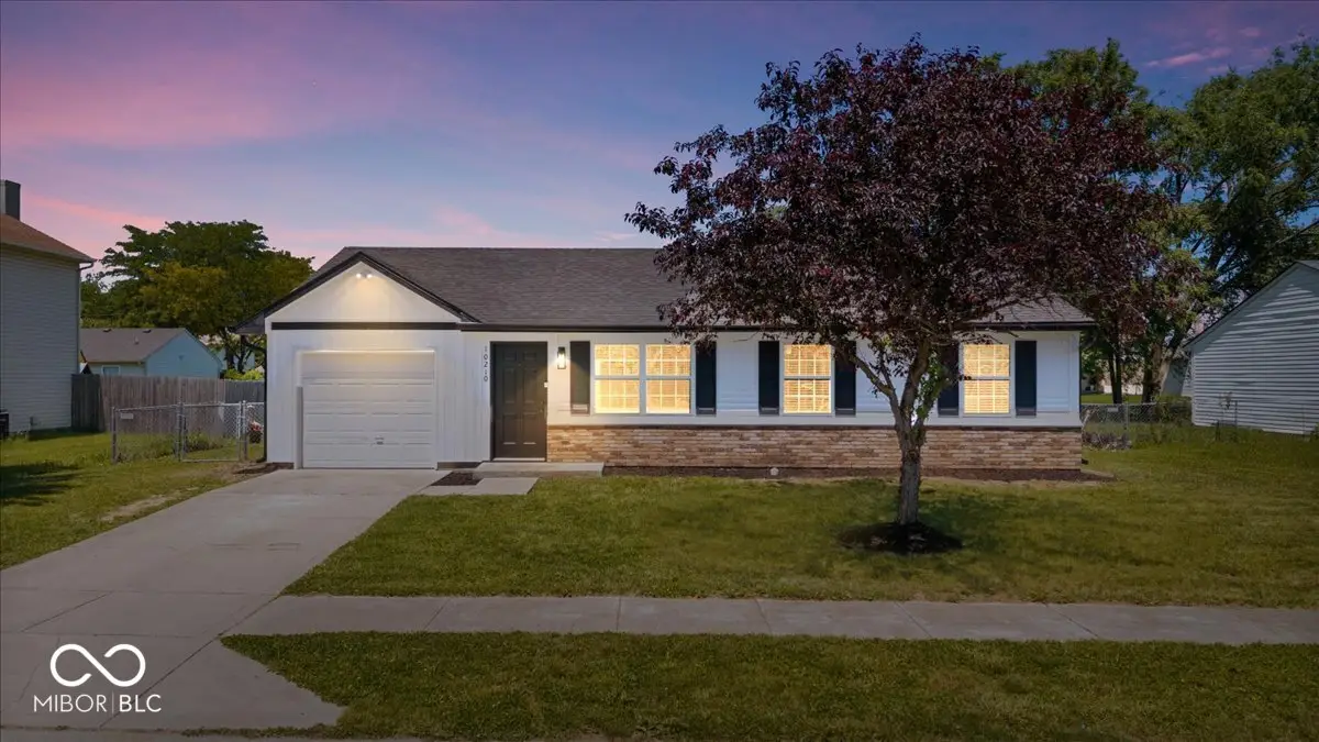 10210 Lone Wolf Drive, Indianapolis, IN 46235 - #1